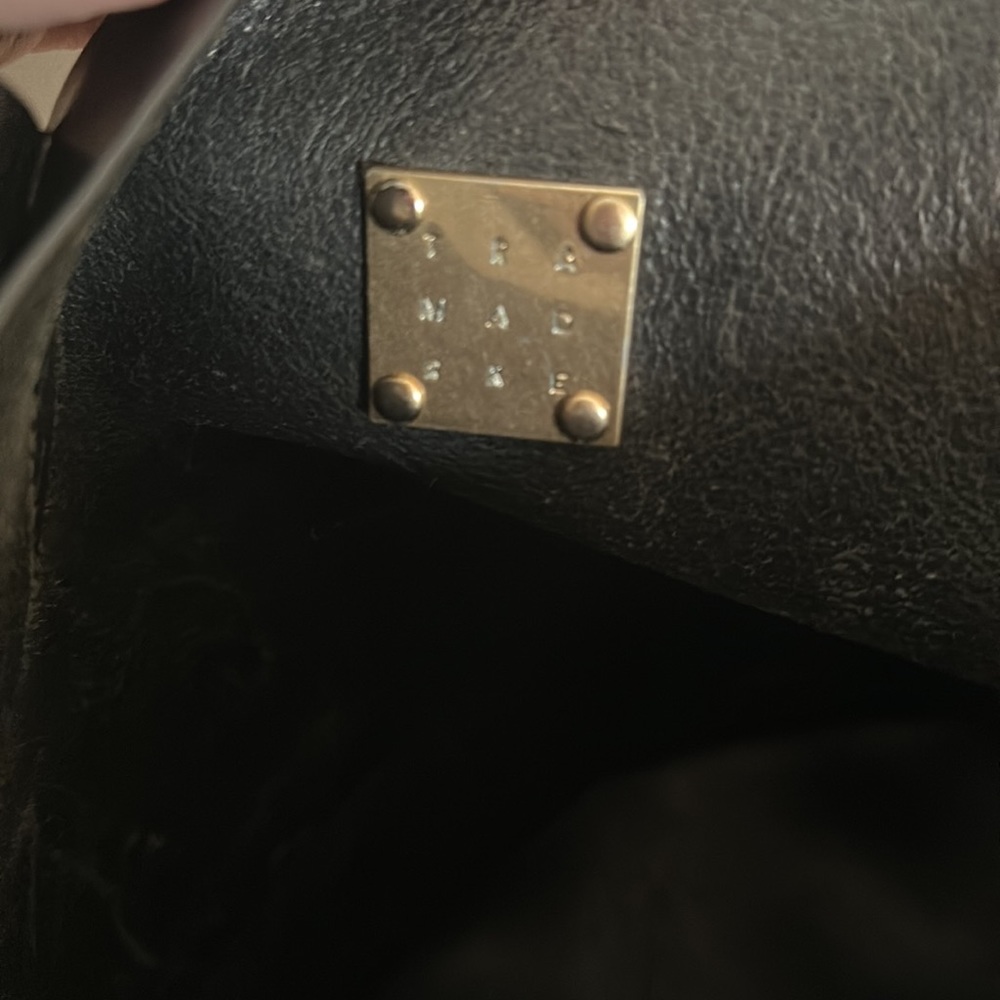 TRADEMARK Tall Leather Tote - Picture 6 of 15